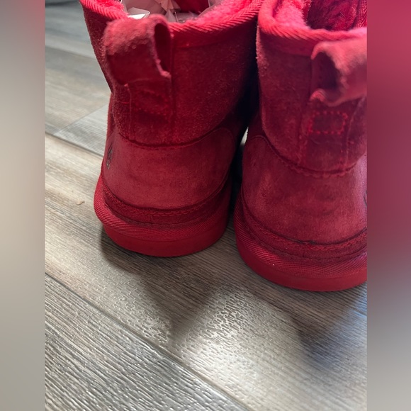 UGG Shearling Fur Red Boot Shoes- 9 - Picture 6 of 11